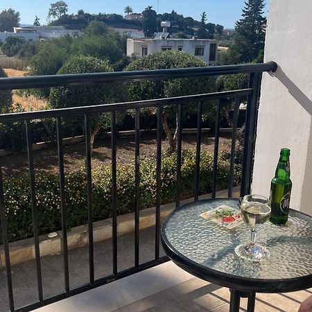 Apartment Oasis Polis Kültér fotó