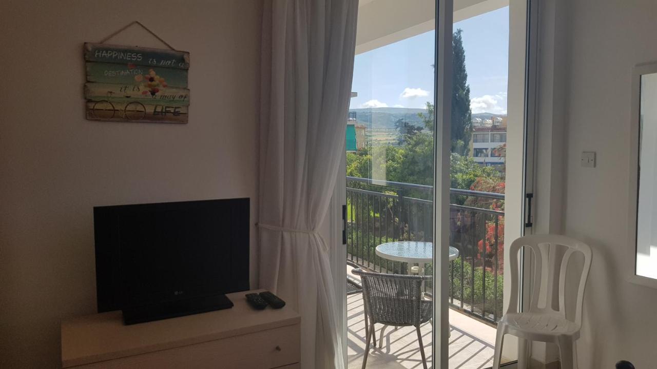 Apartment Oasis Polis Kültér fotó
